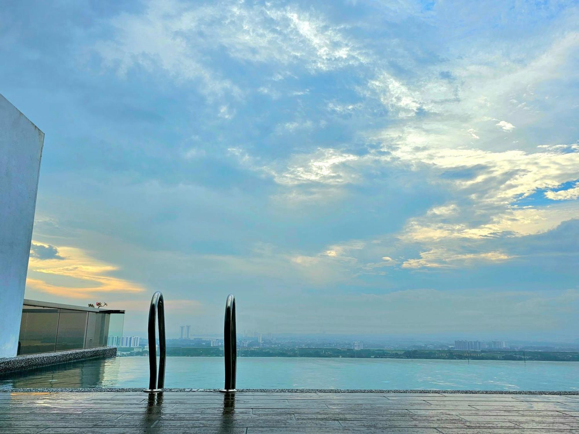 Quartz Residence - Melaka Exterior photo